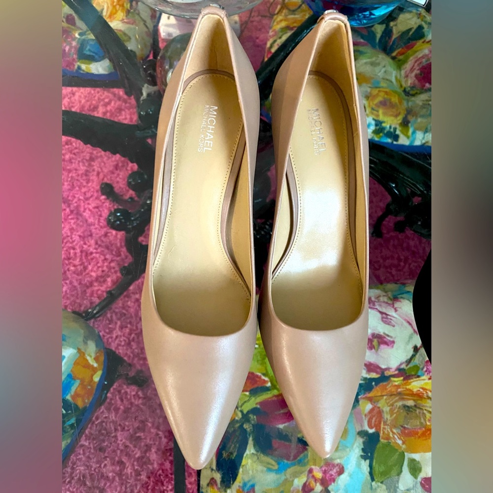 Michael Kors Nude 3” brand new heels